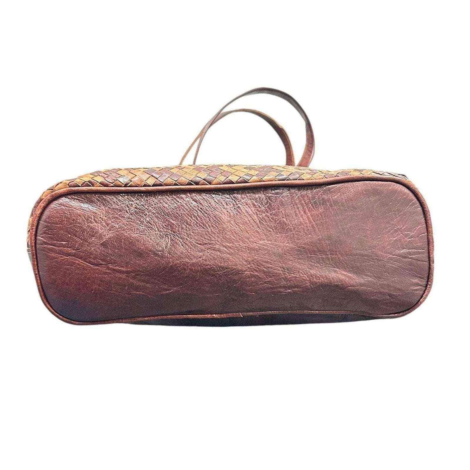 Bolso con asas  de piel 100% natural. Mujer