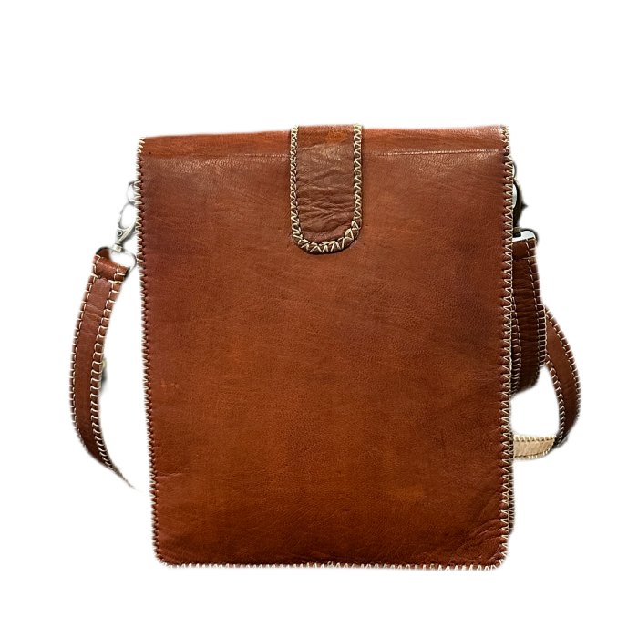 Bolso bandolera con solapa hecho a mano de piel natural - Look Todo Piel