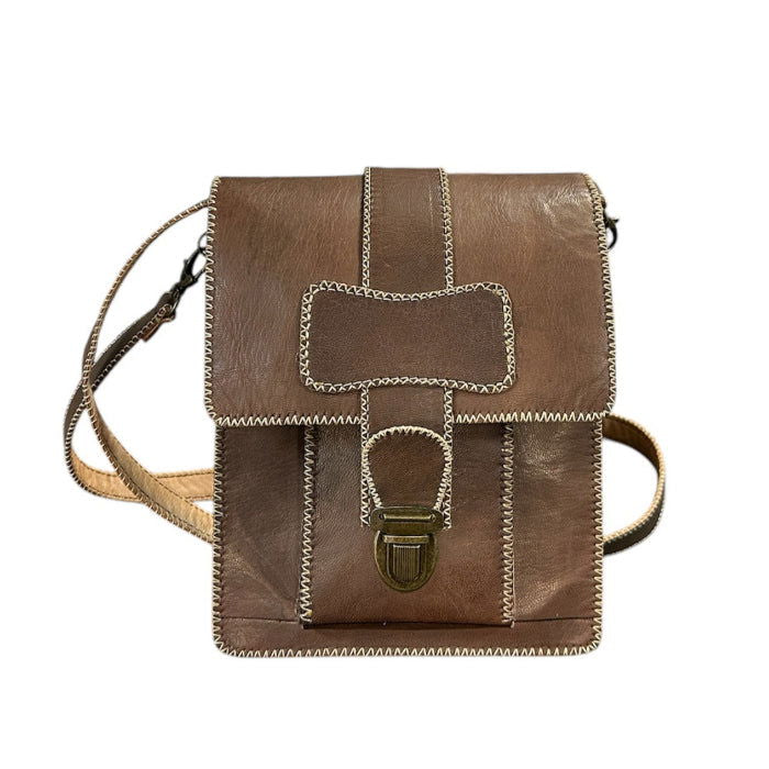 Bolso bandolera con solapa hecho a mano de piel natural - Look Todo Piel