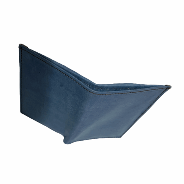 Elegancia Compacta: Cartera Venicia en Piel Natural