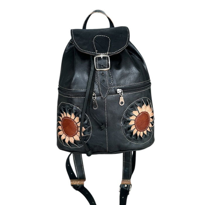 Mochila Sol con solapa artesanal de piel natural. - Look Todo Piel